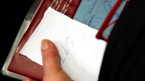 Τέλος τα βιβλιάρια υγείας: Πώς θα γράφονται τα φάρμακα