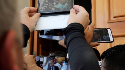 «Ρωσικό αεροσκάφος προσγειώθηκε στο Καράκας για να παραλάβει 20 τόνους χρυσού»