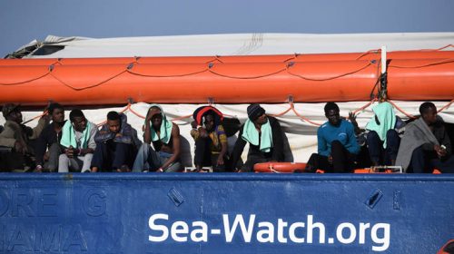 Η ιταλική κυβέρνηση θέλει να στείλει 47 μετανάστες στην Ολλανδία
