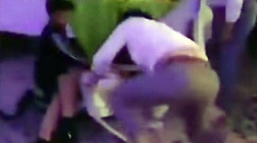 Όταν το παιχνίδι με τις «μουσικές καρέκλες» αγριεύει