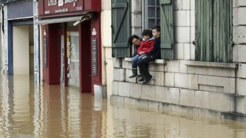 Σφοδρή κακοκαιρία πλήττει τη Ρουμανία