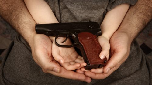 Ένα 6χρονο αγοράκι πήγε στο σχολείο του με γεμάτο πιστόλι