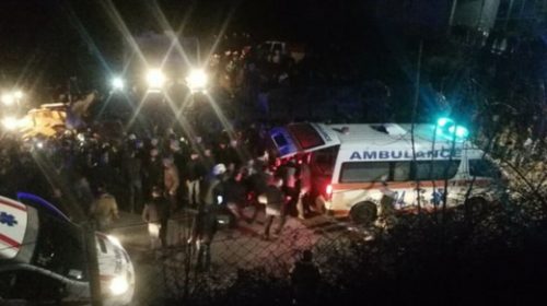 Τραγωδία με νεκρούς έξω από τα Σκόπια: «Αυξάνεται ο αριθμός των νεκρών λένε τα ξένα μέσα»