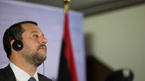 Τα μέλη του Κινήματος Πέντε Αστέρων αναμένεται να «σώσουν» τον Σαλβίνι