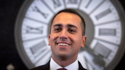 Ντι Μάιο: Είμαστε το μόνο εμπόδιο στο να γίνει υπουργός ο Μπερλουσκόνι