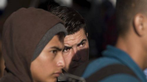 Τους λίντσαραν και τους έκαψαν ζωντανούς γιατί υπήρχαν υποψίες ότι εκβίαζαν οδηγούς ταξί