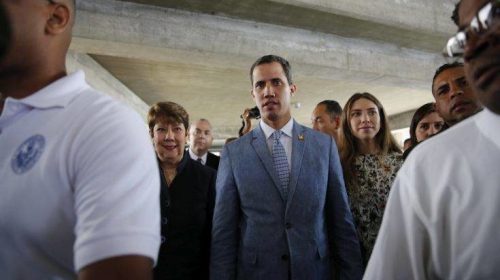 Ο Γκουαϊδό σφίγγει τον οικονομικό κλοιό γύρω από τον Μαδούρο