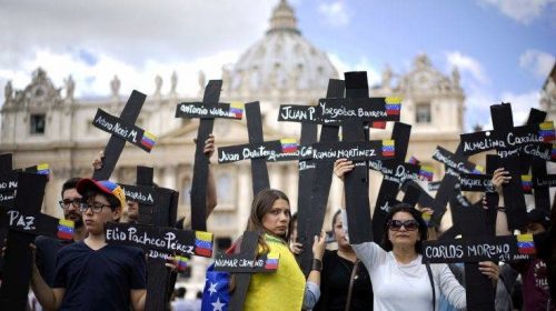 Η επιφυλακτική απάντηση του Πάπα Φραγκίσκου σε αίτημα μεσολάβησης του Μαδούρο