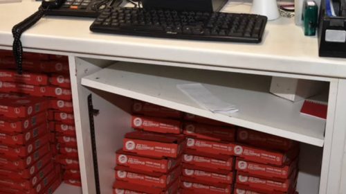 Κλέφτης σβήνει τα ίχνη του αίματός του με… Pepsi