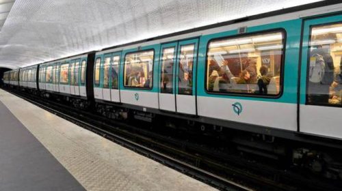 Επίθεση με οξύ μέσα στο μετρό του Παρισιού