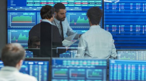 H επενδυτική εταιρία που πόνταρε σε ό,τι πιο τρελό και έχει σήμερα κεφάλαια 221 δισ. δολαρίων