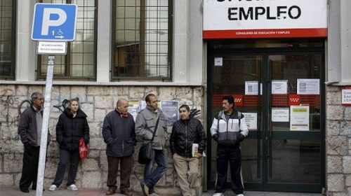 Στα 900 ευρώ ο κατώτατος μισθός στην Ισπανία
