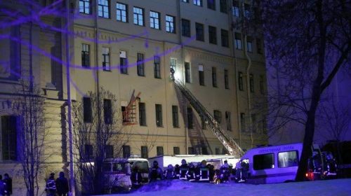 Καμία αναφορά για θύματα από την κατάρρευση κτιρίου στην Αγία Πετρούπολη