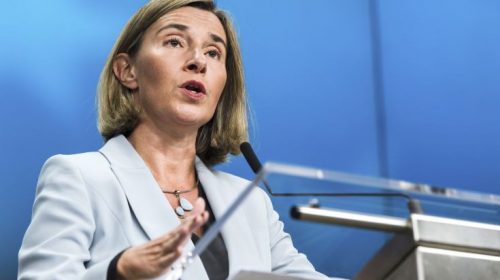 Οι Βρυξέλλες χαιρετίζουν την επίσημη αλλαγή της ονομασίας της ΠΓΔΜ