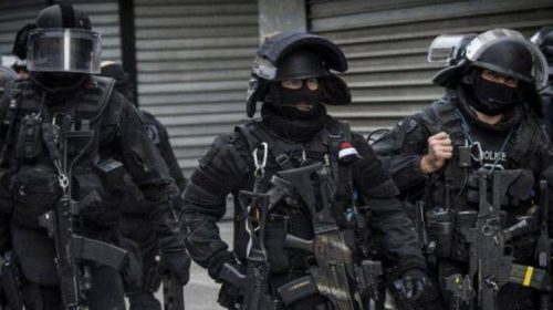 Κομάντος της γαλλικής αστυνομίας σε ειδική αποστολή σε φυλακή της Νορμανδίας