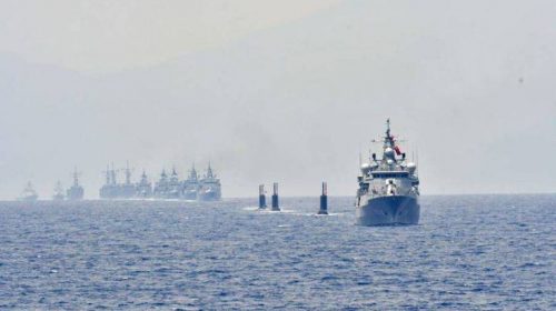 Οι Τούρκοι βγαίνουν στο Αιγαίο με 19 πολεμικά πλοία για… να γιορτάσουν