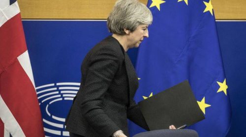 Λευκός καπνός από την Μέι για νέα συμφωνία σχετικά με το Brexit