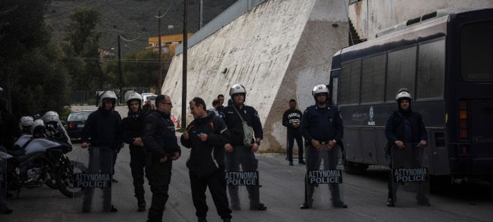Αφαιρέθηκε το όπλο από περίπου 700 αστυνομικούς την τελευταία διετία -Τι έδειξαν οι ψυχολογικοί έλεγχοι Αφαιρέθηκε το όπλο από περίπου 700 αστυνομικούς την τελευταία διετία -Τι έδειξαν οι ψυχολογικοί έλεγχοι