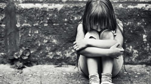 Η τραγική ιστορία του 11χρονου κοριτσιού που βιάστηκε και έμεινε έγκυος από τον φίλο της γιαγιάς της