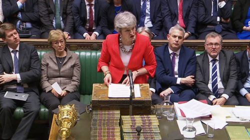 Υπουργικό συμβούλιο συγκαλεί η Μέι μπροστά στο αδιέξοδο του Brexit