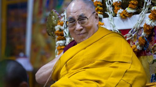 Αναρρώνει ο Δαλάι Λάμα