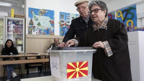 Σε εξέλιξη η ψηφοφορία για τις προεδρικές εκλογές στα Σκόπια