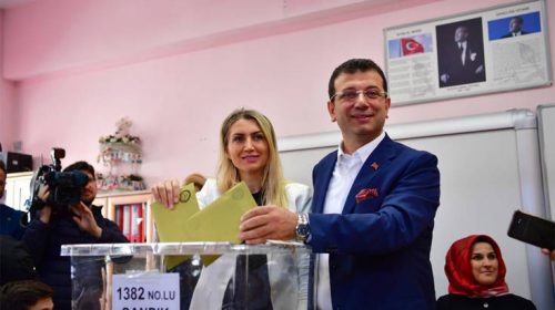 Ο νέος δήμαρχος Κωνσταντινούπολης χορεύει ποντιακά