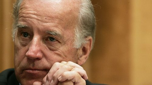 Νέα καταγγελία κατά του Τζο Μπάιντεν για «απρεπή συμπεριφορά»