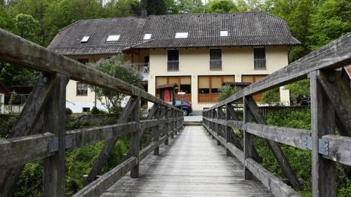 Αίρεση του σεξ και μεσαιωνικά όργια πίσω από τους θανάτους με βαλλίστρα στη Γερμανία