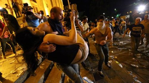 Εκατοντάδες τραυματίες σε συγκρούσεις διαδηλωτών – αστυνομίας στη Γεωργία
