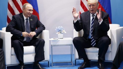 Πούτιν και Τραμπ ίσως συζητήσουν το θέμα των κυβερνοεπιθέσεων