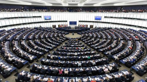 «Η γαλλογερμανική διαμάχη απειλεί την ευρωπαϊκή σύνοδο κορυφής»