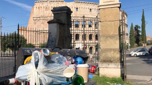 Διαγωνισμός ομορφιάς για… σκουπίδια από τους αγανακτισμένους κατοίκους της Ρώμης