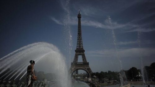 Ο καύσωνας στην Ευρώπη έχει προκαλέσει 8 θανάτους, πυρκαγιές και καταστροφές