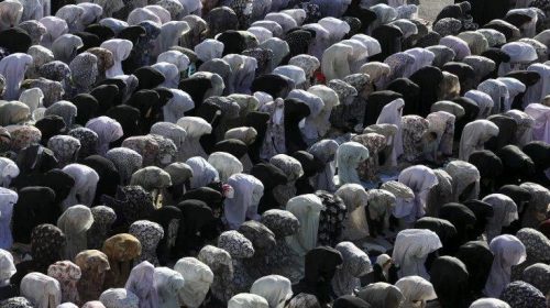 Εκατοντάδες εστιατόρια και καφέ έκλεισαν στο Ιράν για λόγους προσβολής της «ισλαμικής ηθικής»