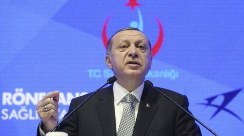 Ερντογάν: Ετοιμάζει πολεμική επιχείρηση στα ανατολικά του Ευφράτη