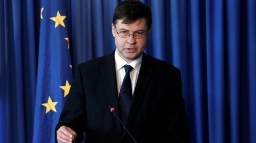 Βάλντις Ντομπρόβσκις: Έρχεται ανάπτυξη, αλλά αυξάνονται οι κίνδυνοι