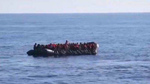 Ναυάγιο στη Λιβύη: 400 άνθρωποι επέβαιναν σε τρεις λέμβους