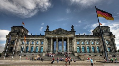 Πολεμικές αποζημιώσεις: Η Γερμανία δεν φοβάται το Δικαστήριο της Χάγης