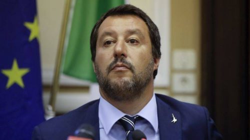 Οργή Σαλβίνι για την απελευθέρωση της Ράκετε