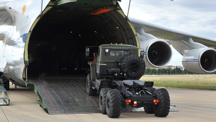 Έβδομο ρωσικό αεροσκάφος με S-400 προσγειώθηκε στην Άγκυρα Έβδομο ρωσικό αεροσκάφος με S-400 προσγειώθηκε στην Άγκυρα
