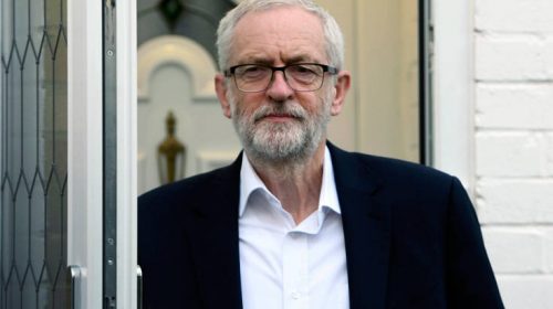 Οι Εργατικοί δεσμεύονται να ρίξουν τον Τζόνσον και να καθυστερήσουν το Brexit