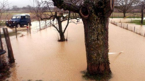 Δύο αγνοούμενοι από την κακοκαιρία στην Ελβετία