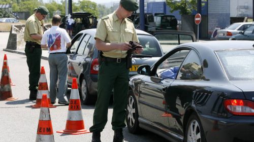 Έλεγχο στα σύνορα με την Ελβετία θέλει η Γερμανία