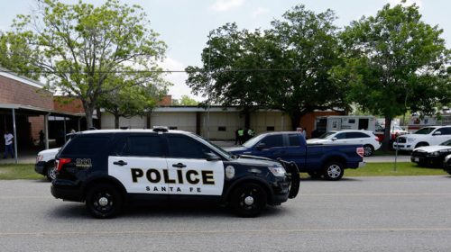 Αστυνομικός σκότωσε κατά λάθος γυναίκα ενώ πυροβολούσε σκύλο