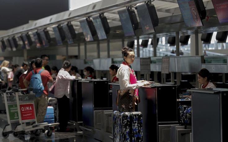 Αεροπορική εταιρεία στο Χονγκ Κονγκ απέλυσε πιλότους επειδή συμμετείχαν σε διαμαρτυρίες Αεροπορική εταιρεία στο Χονγκ Κονγκ απέλυσε πιλότους επειδή συμμετείχαν σε διαμαρτυρίες