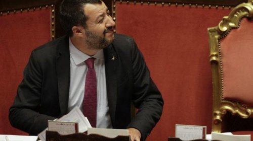 Ο Ματέο Σαλβίνι σε ρόλο dj