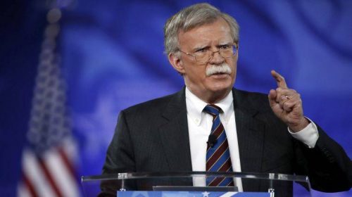 Στο Λονδίνο ο σύμβουλος εθνικής ασφαλείας του Τραμπ