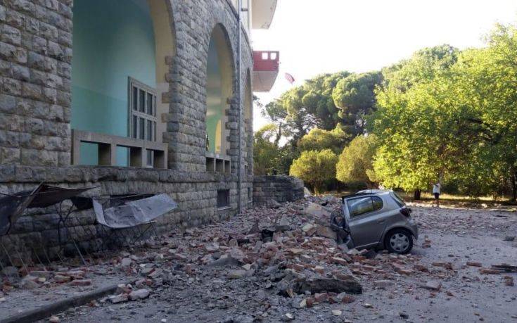 Αλβανία: Δύσκολη νύχτα μετά τους δύο ισχυρούς σεισμούς, δεκάδες τραυματίες και μεγάλες ζημιές Αλβανία: Δύσκολη νύχτα μετά τους δύο ισχυρούς σεισμούς, δεκάδες τραυματίες και μεγάλες ζημιές