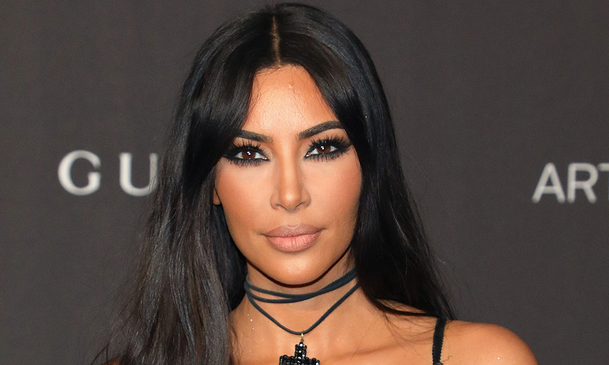 Προχθές η Kim μέσα σε λίγα δευτερόλεπτα έβγαλε εκατομμύρια δολάρια Προχθές η Kim μέσα σε λίγα δευτερόλεπτα έβγαλε εκατομμύρια δολάρια